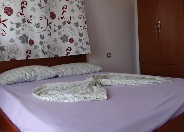 内里公寓 公寓 *