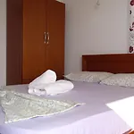 Neri